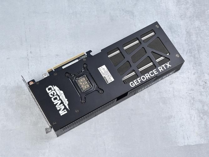 映众GeForce RTX 5080 曜夜 X3深度评测:16GB GDDR7显存与卓越散热设计