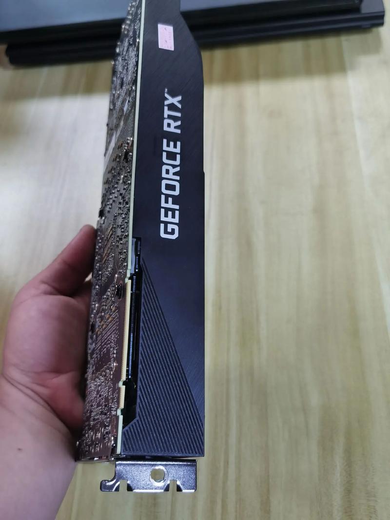 专业级显卡硬件细节展示