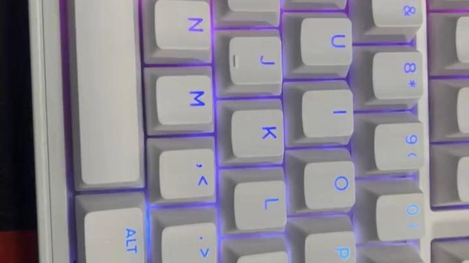 HELLO GANSS GS3104TPro 键盘购买决策参考