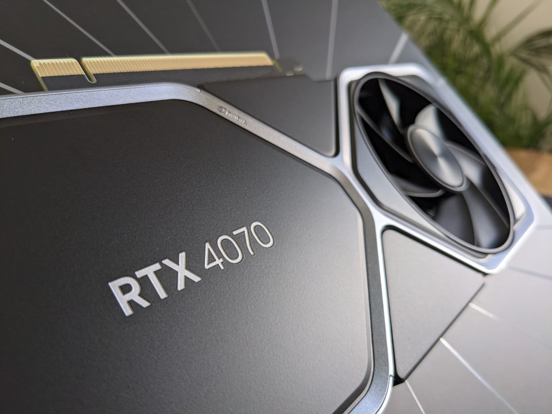 耕升RTX 4070 星极皓月OC vs 华硕圣骑士GTX 760 DC2OC 深度对比