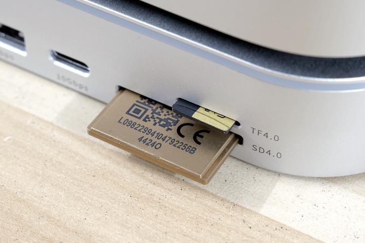 Huananzhi H2-1TB SSD 外观细节展示