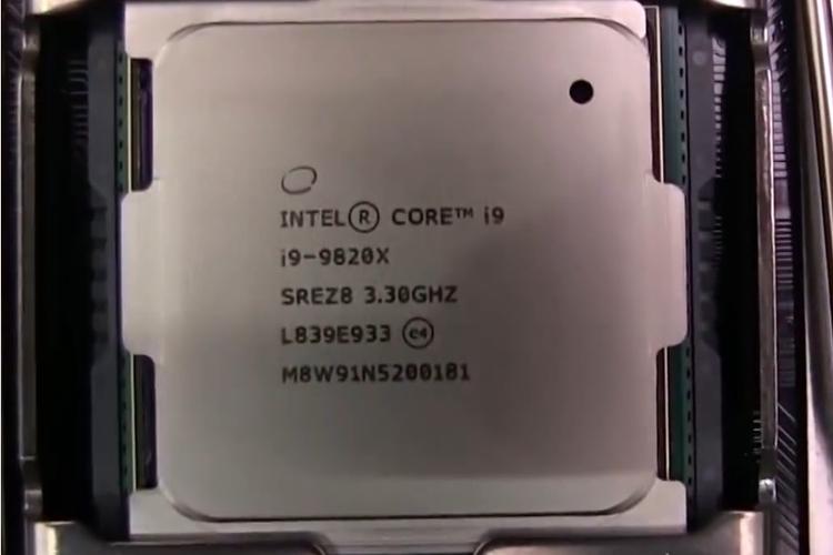 Intel Core i9 9820X CPU close-up