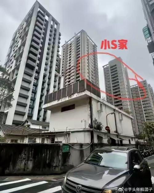 帝堡A4 vs 鑫谷小白 深度对比：入门机箱谁更值得买？