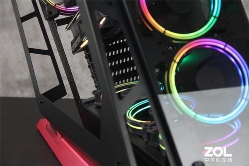 PC机箱内部硬件运行表现