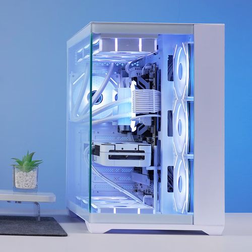 紧凑机箱桌面搭建效果