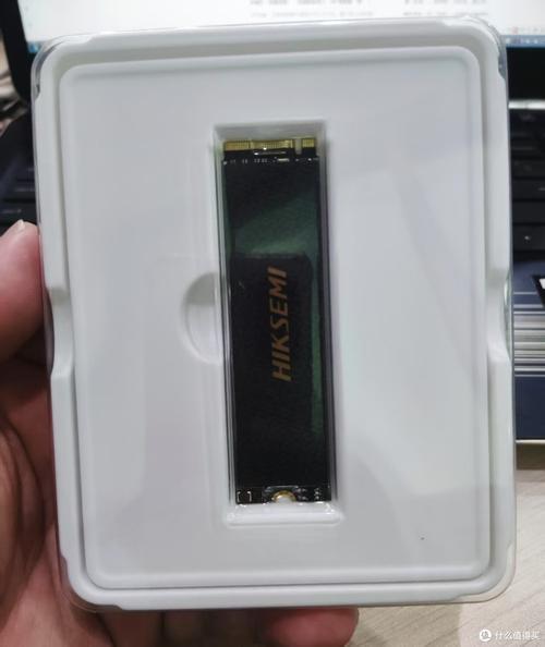 SSD 散热与温度管理