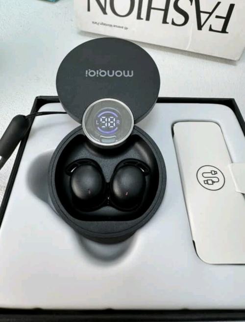 教师使用扩音器