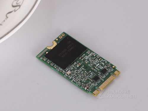 电脑硬件内部安装视图