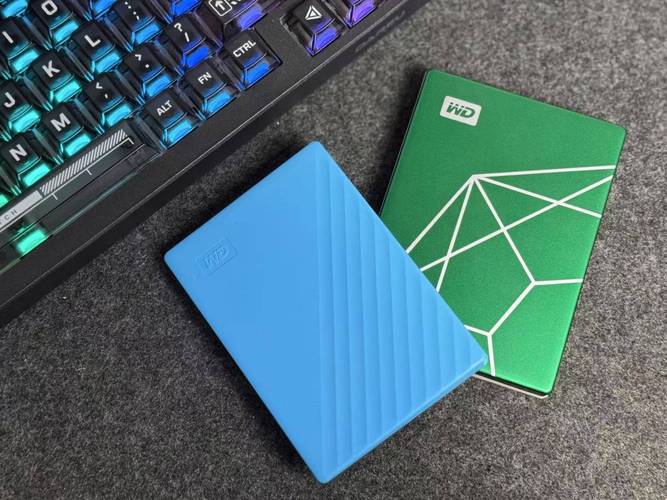 SSD 散热与功耗测试