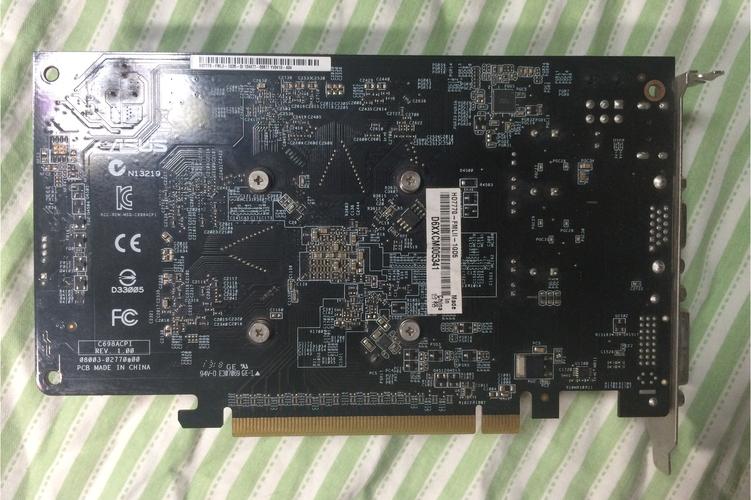 华硕战骑士HD7770-FMLII-1GD5深度评测：28nm老将的经典入门级游戏显卡