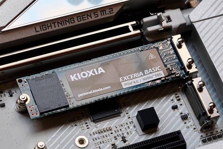 Cooling system for computer hardware