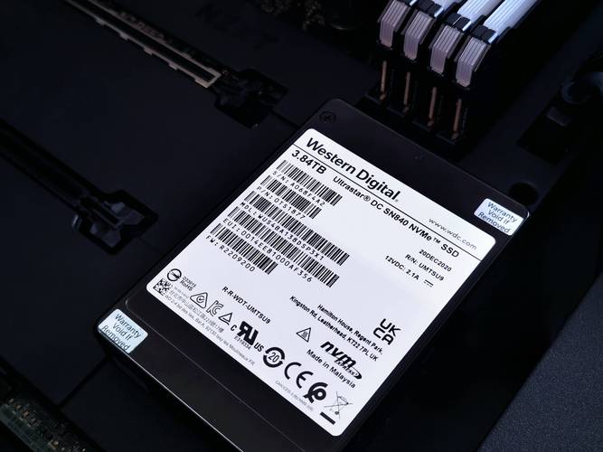 西部数据Ultrastar DC SN640（960GB）深度评测：企业级M.2 PCIe固态硬盘的高效之选
