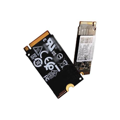 紧凑型M.2 SSD外观特写
