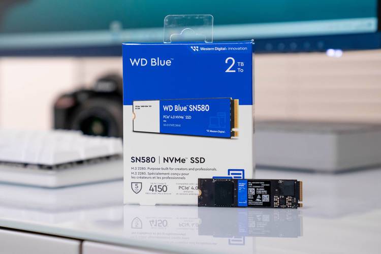 SSD hardware components