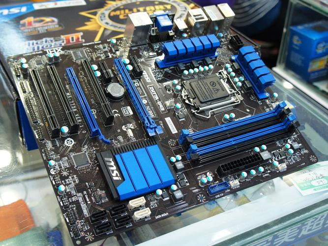 微星ZH77A-G43主板外观