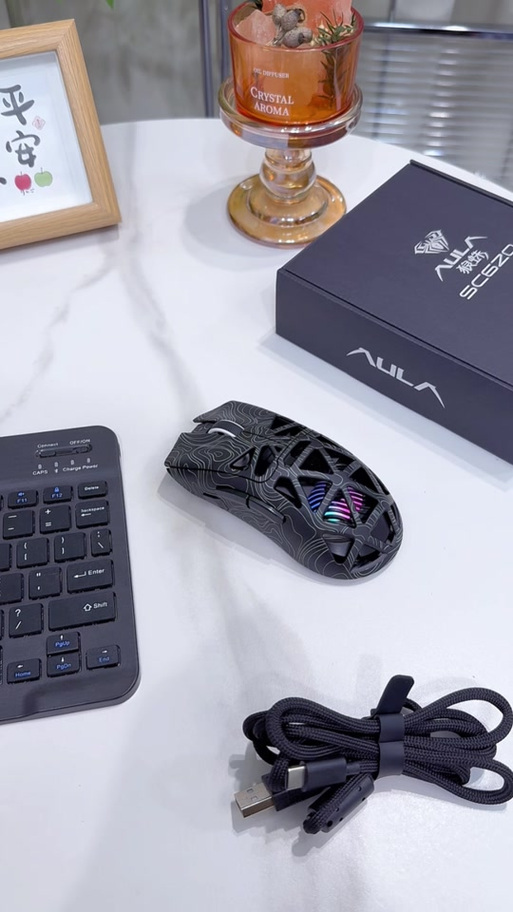 Gaming mouse power and cooling