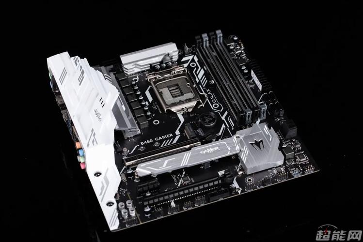 影驰B460 GAMER V2主板供电散热片特写
