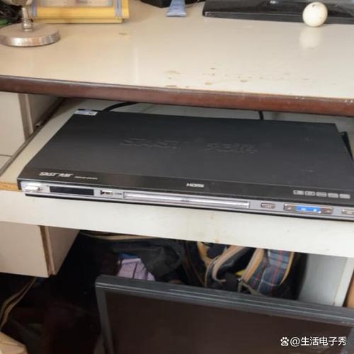 音箱散热孔