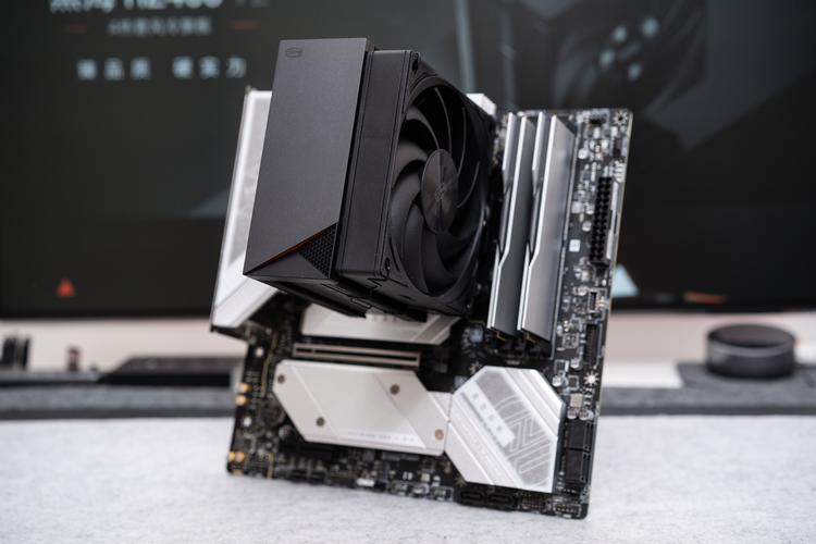CPU cooler fan hardware details