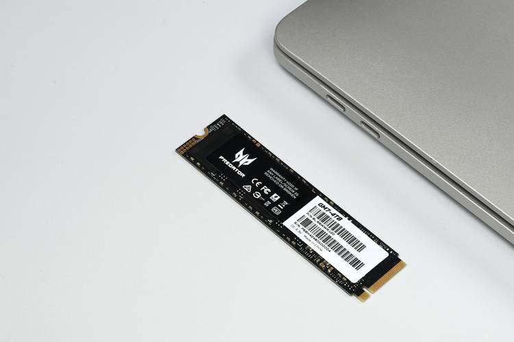 SSD 规格对比示意图