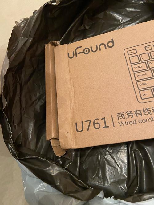 方正U761 vs 吉选GX16 深度对比：办公与游戏键鼠的抉择