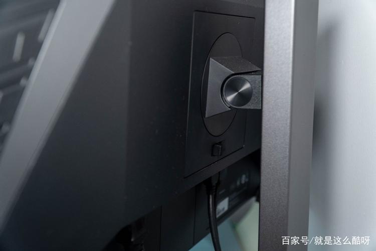 高分辨率显示屏幕