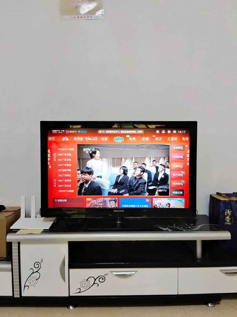 Gaming on curved monitor