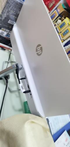 电源适配器特写