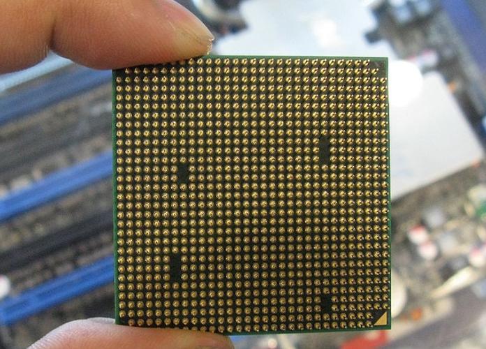 AMD Phenom II X4 910 CPU背面针脚