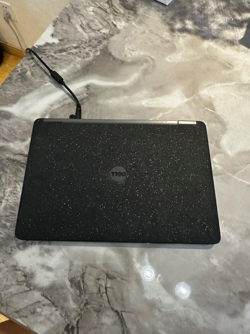 Dell E2425H in office setup