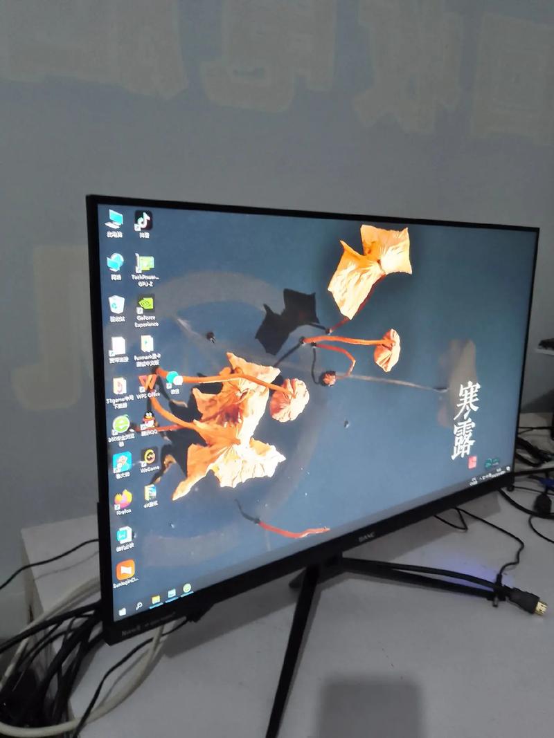 Gaming monitor in use showing heat management