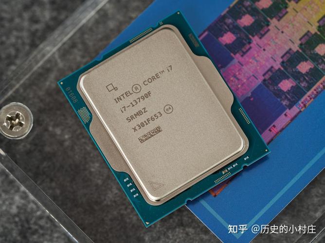Intel i7-13790F vs AMD 速龙II X4 740：跨越时代的深度对比