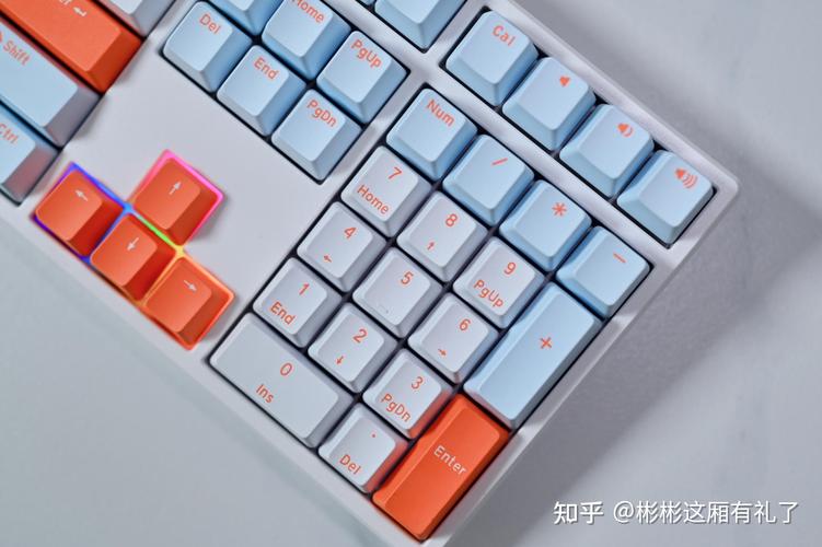 机械键盘性能测试使用图