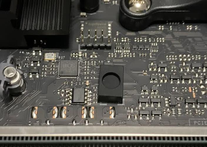 红外热成像仪显示网卡温度
