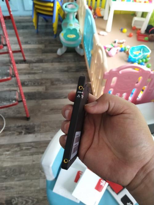 固态硬盘内部结构展示