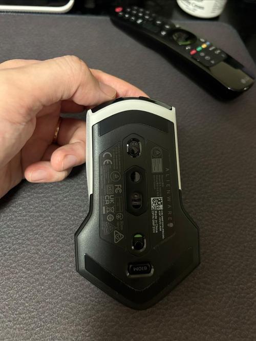游戏场景中的Alienware TactX