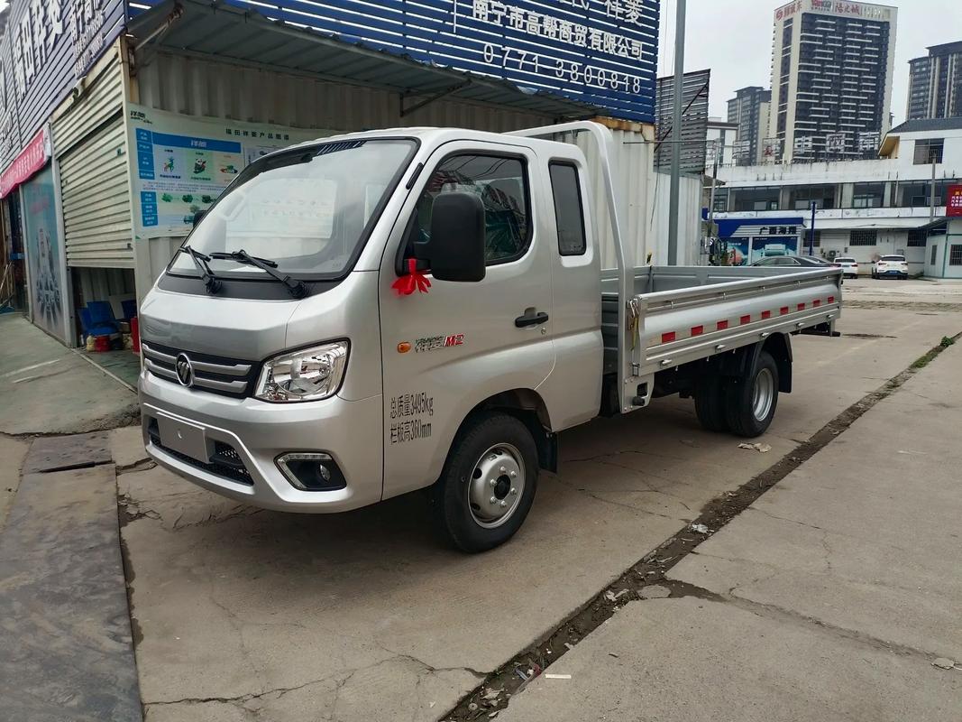 显示器背面接口