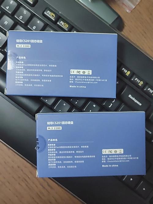 Computer cooling system with SSD