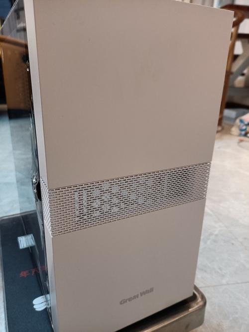 小型机箱正面外观