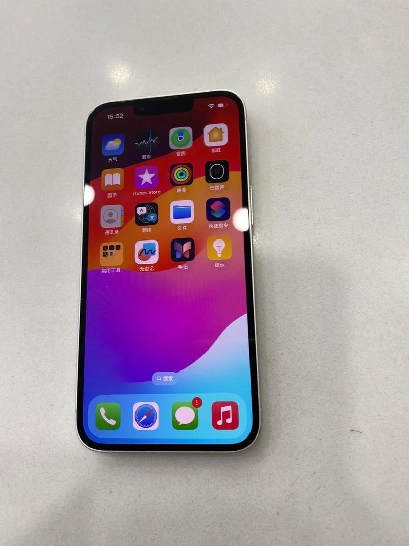 苹果A2525显示器外观正面视图