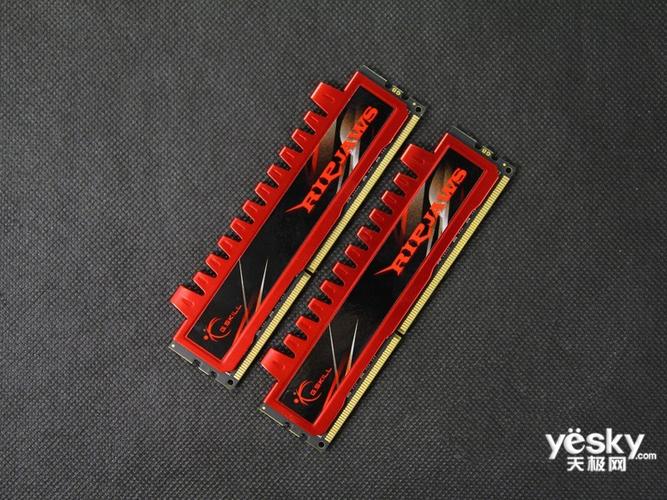 DDR3内存条外观