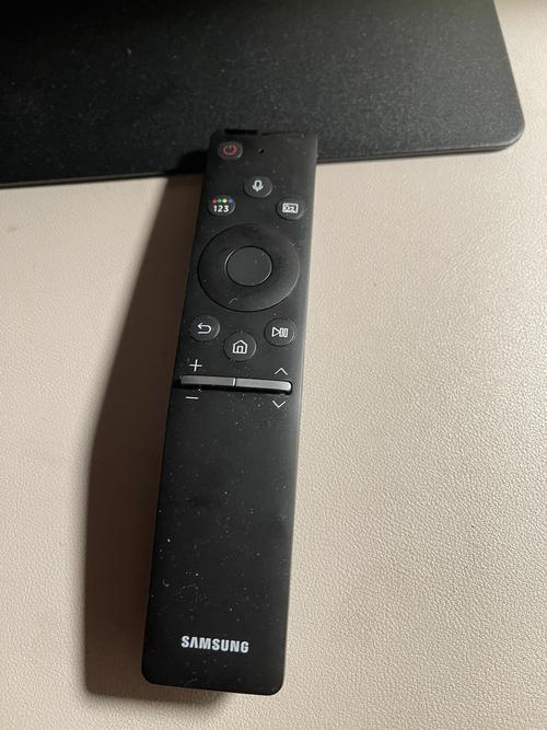 三星S32AM700UC 32英寸4K VA屏评测：办公娱乐两相宜的护眼利器
