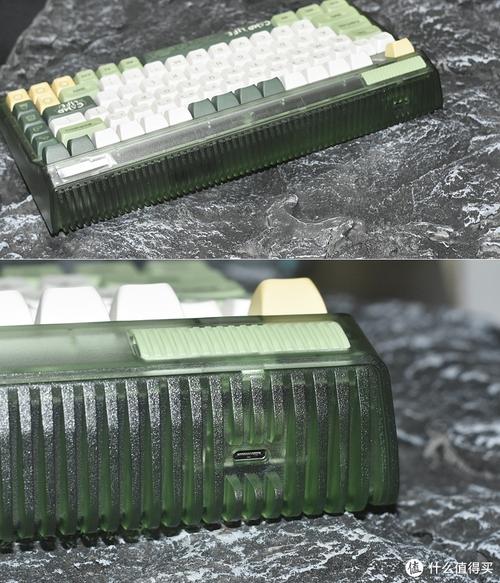 iQunix OG80 键盘细节特写
