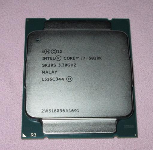 Intel CPU 处理器特写