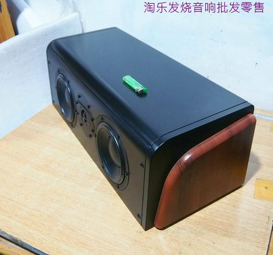 惠威D3.2C和JBL XTREME2性能对比
