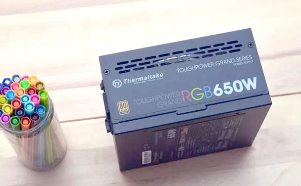 Tt Toughpower Grand RGB 650W vs 飞利浦DS3205/93 深度对比