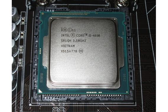Computer motherboard with CPU socket