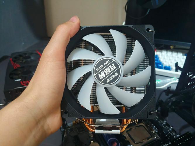 机箱散热系统与风道设计
