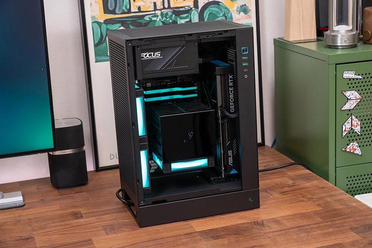 Assembled mini ITX PC on desk