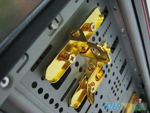 机箱内部仓位布局规格